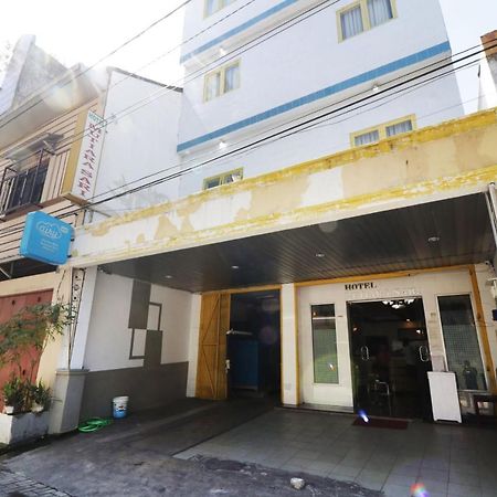 ماكاسار Mutiara Sari Hotel المظهر الخارجي الصورة
